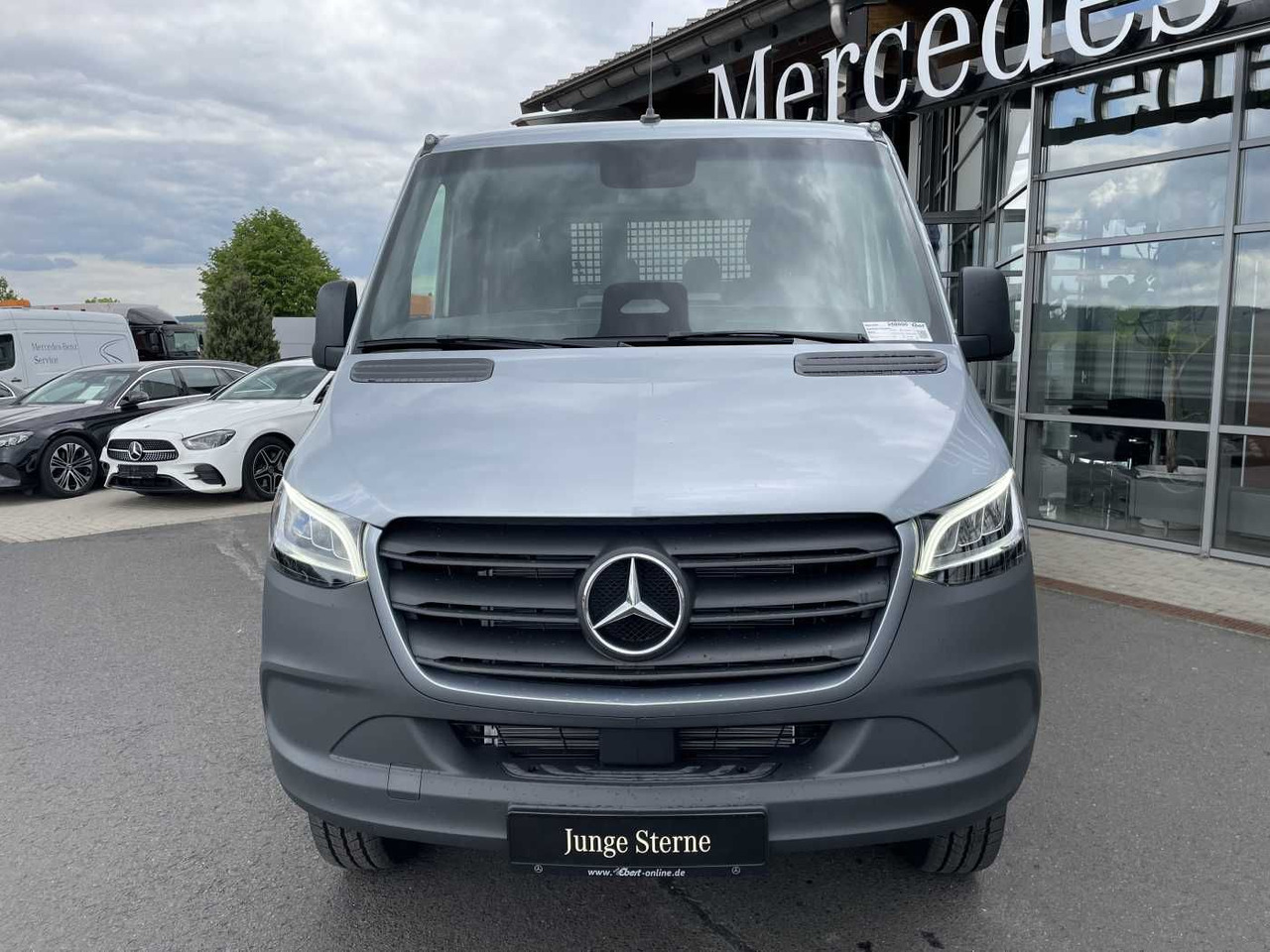 Mercedes-Benz Sprinter 319 CDI 4x4 DoKa Klima Stdheiz AHK LED - Брезентов бус: снимка 2 Mercedes-Benz Sprinter 319 CDI 4x4 DoKa Klima Stdheiz AHK LED - Брезентов бус: снимка 2