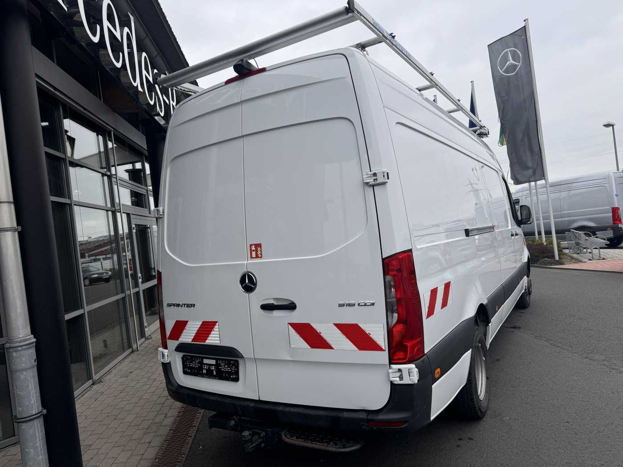 Mercedes-Benz Sprinter 516 CDI Werkstatt/Regal AHK3,5to Klima - Товарен бус: снимка 4 Mercedes-Benz Sprinter 516 CDI Werkstatt/Regal AHK3,5to Klima - Товарен бус: снимка 4