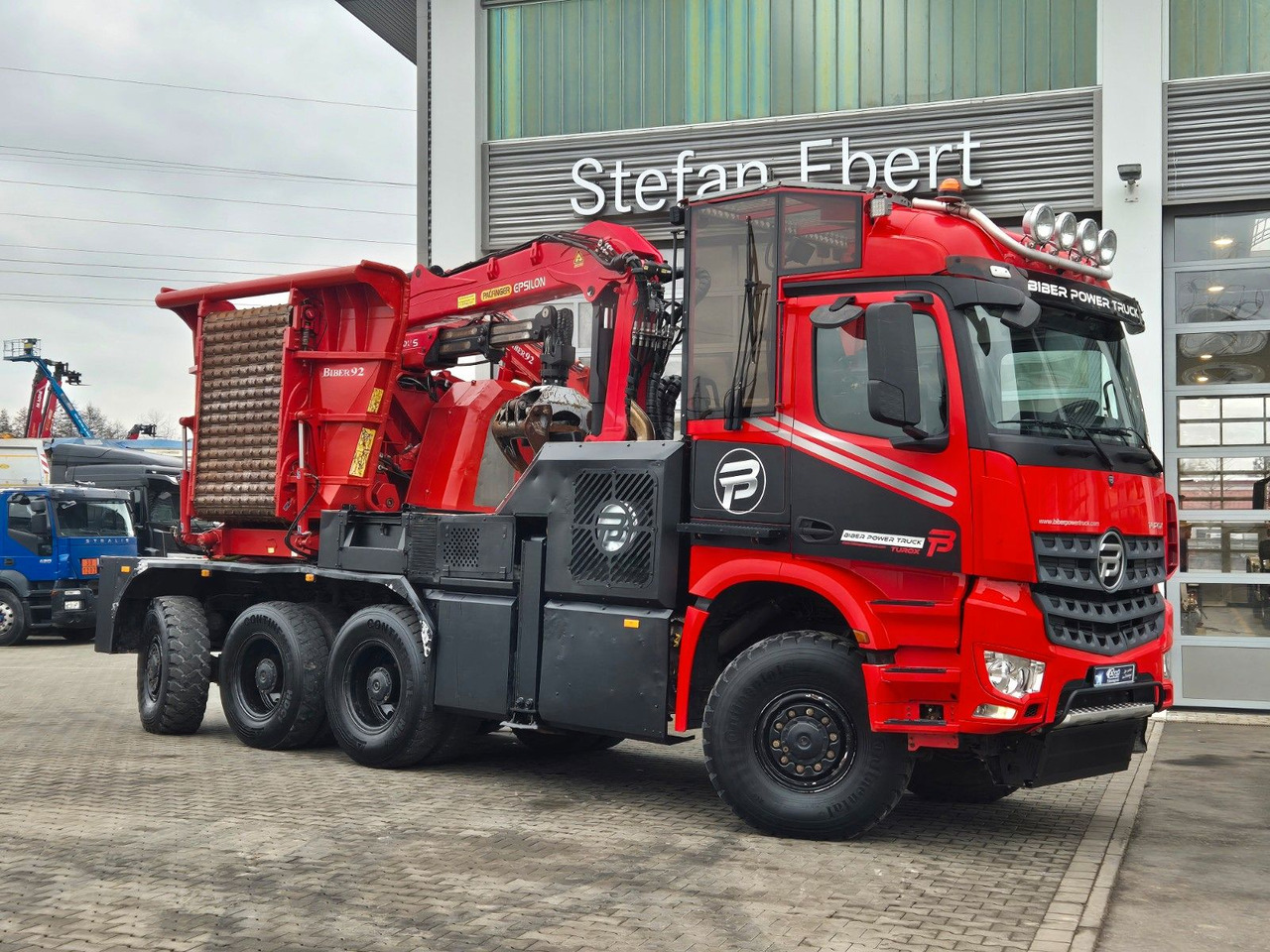 Mercedes-Benz TUROX 8x8 Eschlböck Biber 92 Holzhacker / 1.512h - Камион за дърва, Камион с кран: снимка 2 Mercedes-Benz TUROX 8x8 Eschlböck Biber 92 Holzhacker / 1.512h - Камион за дърва, Камион с кран: снимка 2