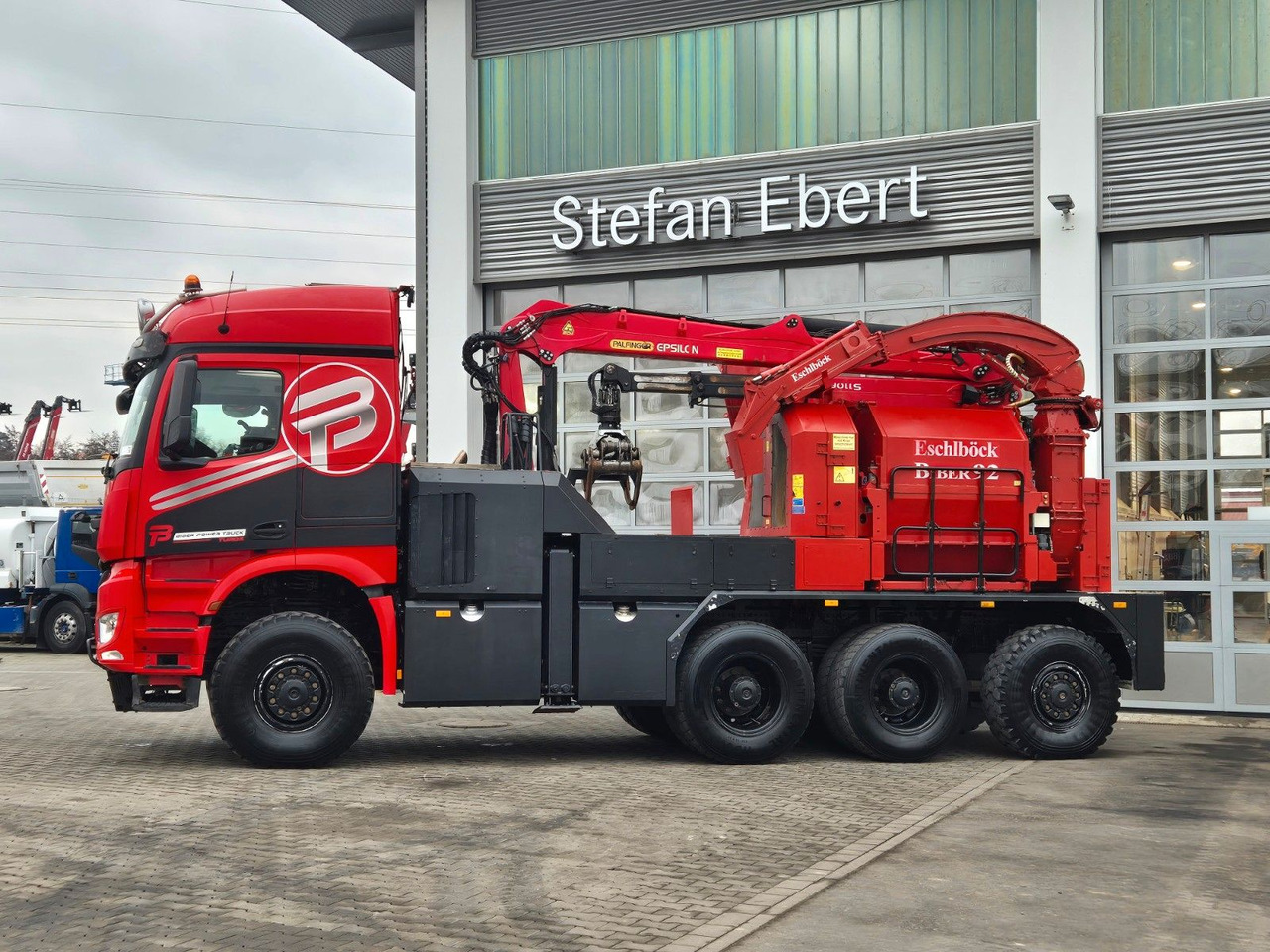 Mercedes-Benz TUROX 8x8 Eschlböck Biber 92 Holzhacker / 1.512h - Камион за дърва, Камион с кран: снимка 5 Mercedes-Benz TUROX 8x8 Eschlböck Biber 92 Holzhacker / 1.512h - Камион за дърва, Камион с кран: снимка 5