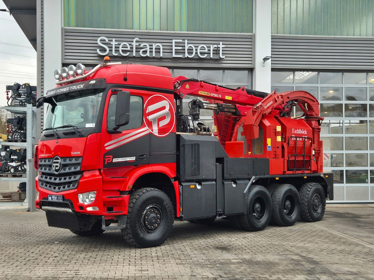 Mercedes-Benz TUROX 8x8 Eschlböck Biber 92 Holzhacker / 1.512h - Камион за дърва, Камион с кран: снимка 1 Mercedes-Benz TUROX 8x8 Eschlböck Biber 92 Holzhacker / 1.512h - Камион за дърва, Камион с кран: снимка 1