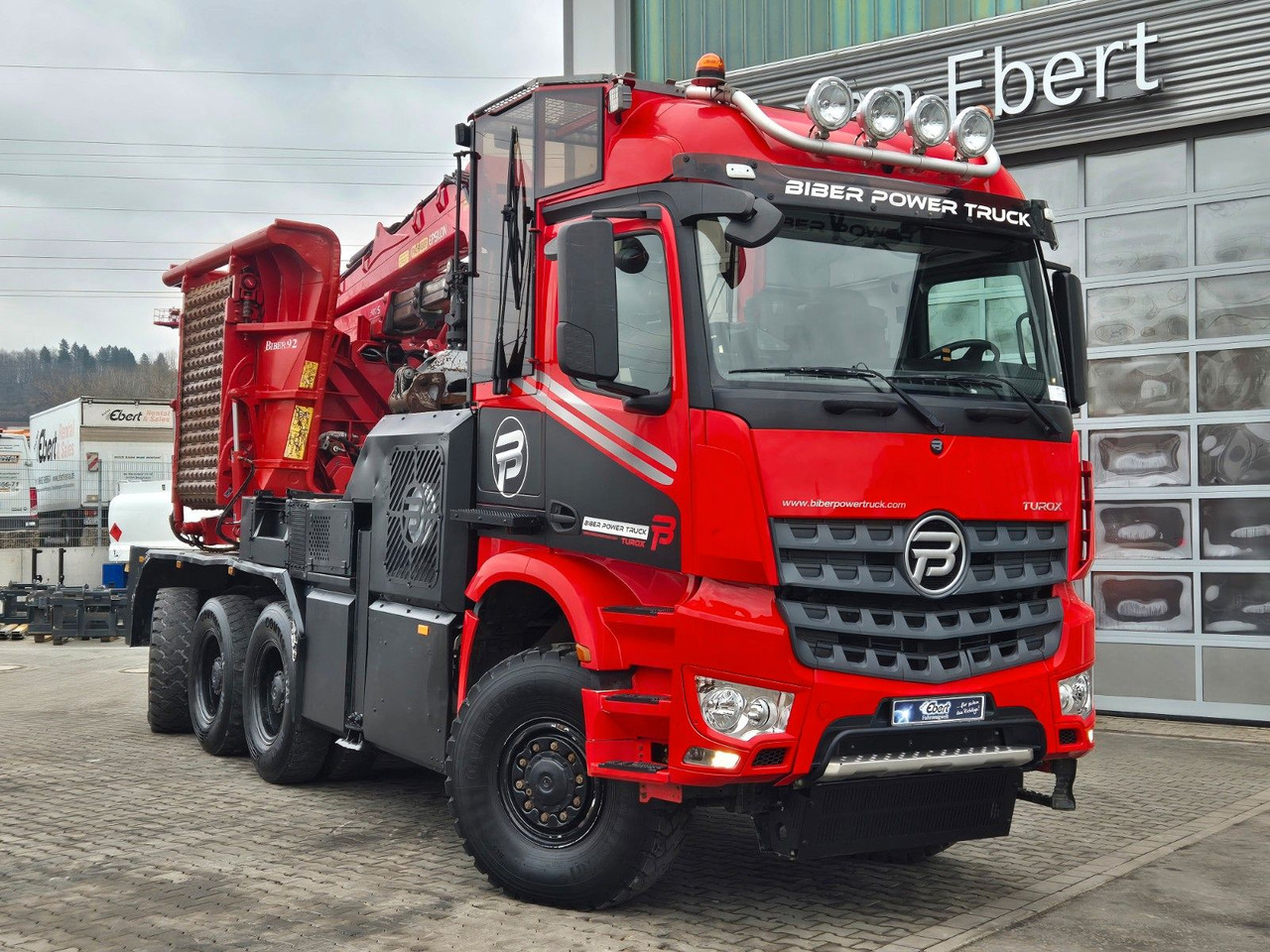 Mercedes-Benz TUROX 8x8 Eschlböck Biber 92 Holzhacker / 1.512h - Камион за дърва, Камион с кран: снимка 4 Mercedes-Benz TUROX 8x8 Eschlböck Biber 92 Holzhacker / 1.512h - Камион за дърва, Камион с кран: снимка 4