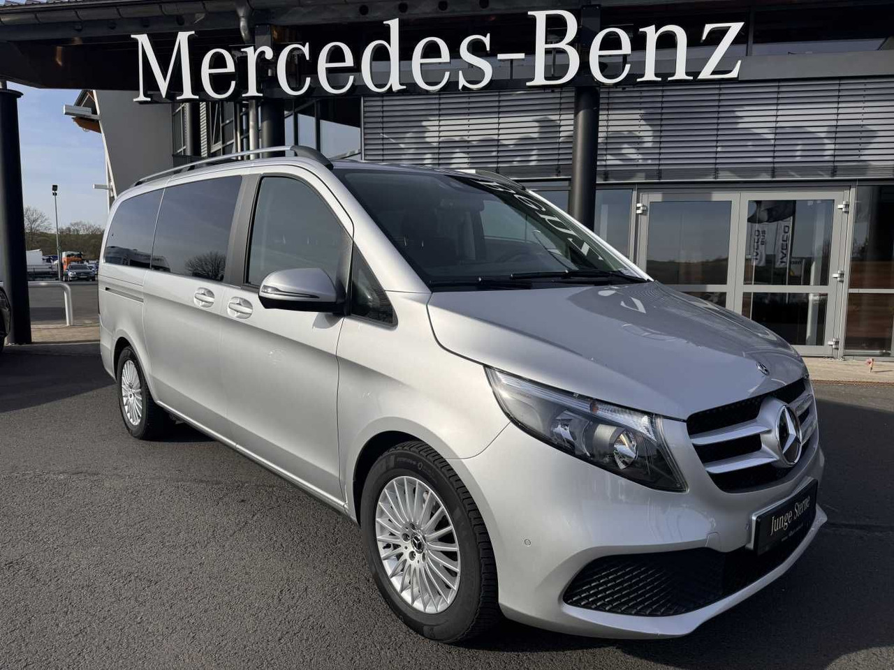 Mercedes-Benz V 220 d EDITION DISTRONIC MBUX Kamera 6Sitze - Лек автомобил: снимка 1 Mercedes-Benz V 220 d EDITION DISTRONIC MBUX Kamera 6Sitze - Лек автомобил: снимка 1