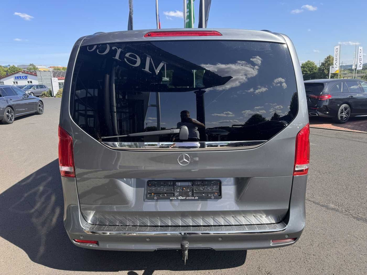 Mercedes-Benz V 220 d EDITION Liege-Paket AHK2,5 LED DAB MBUX - Лек автомобил: снимка 5 Mercedes-Benz V 220 d EDITION Liege-Paket AHK2,5 LED DAB MBUX - Лек автомобил: снимка 5