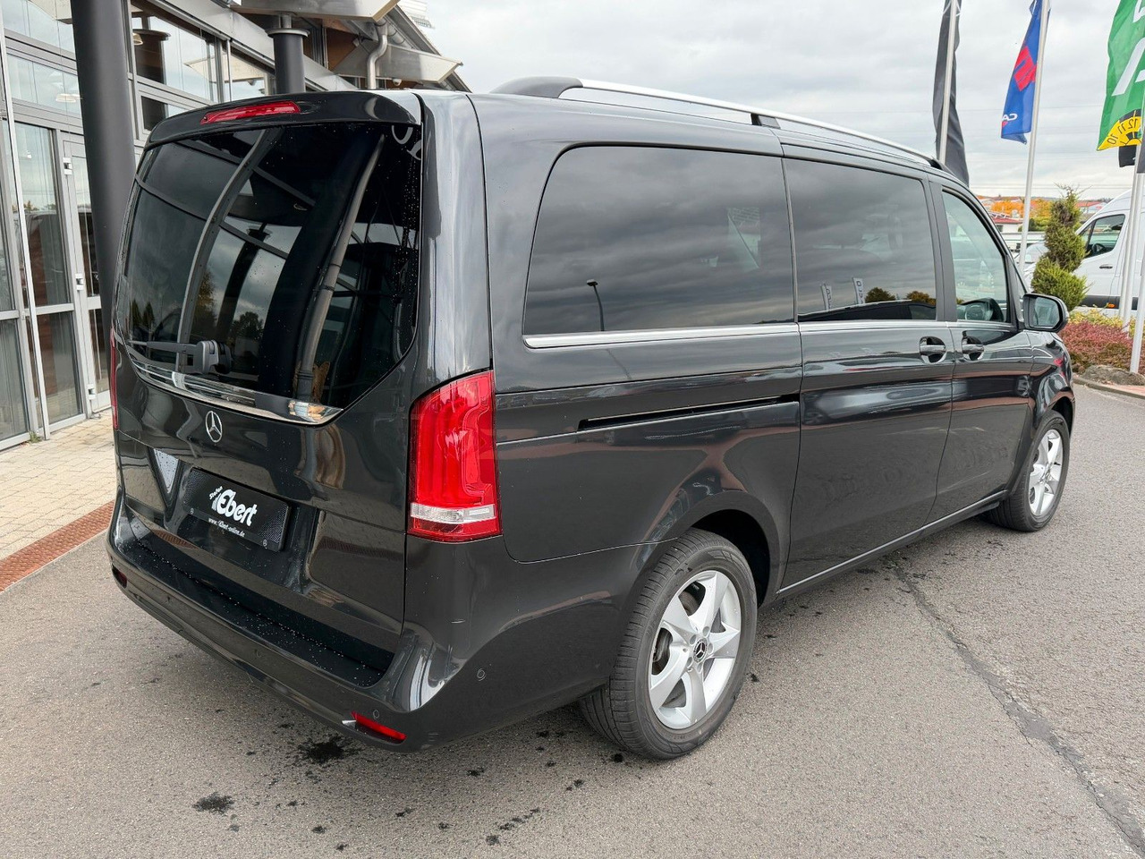 Mercedes-Benz V 250 AVANTGARDE ED AHK Tisch 6Sitze - Комби: снимка 4 Mercedes-Benz V 250 AVANTGARDE ED AHK Tisch 6Sitze - Комби: снимка 4