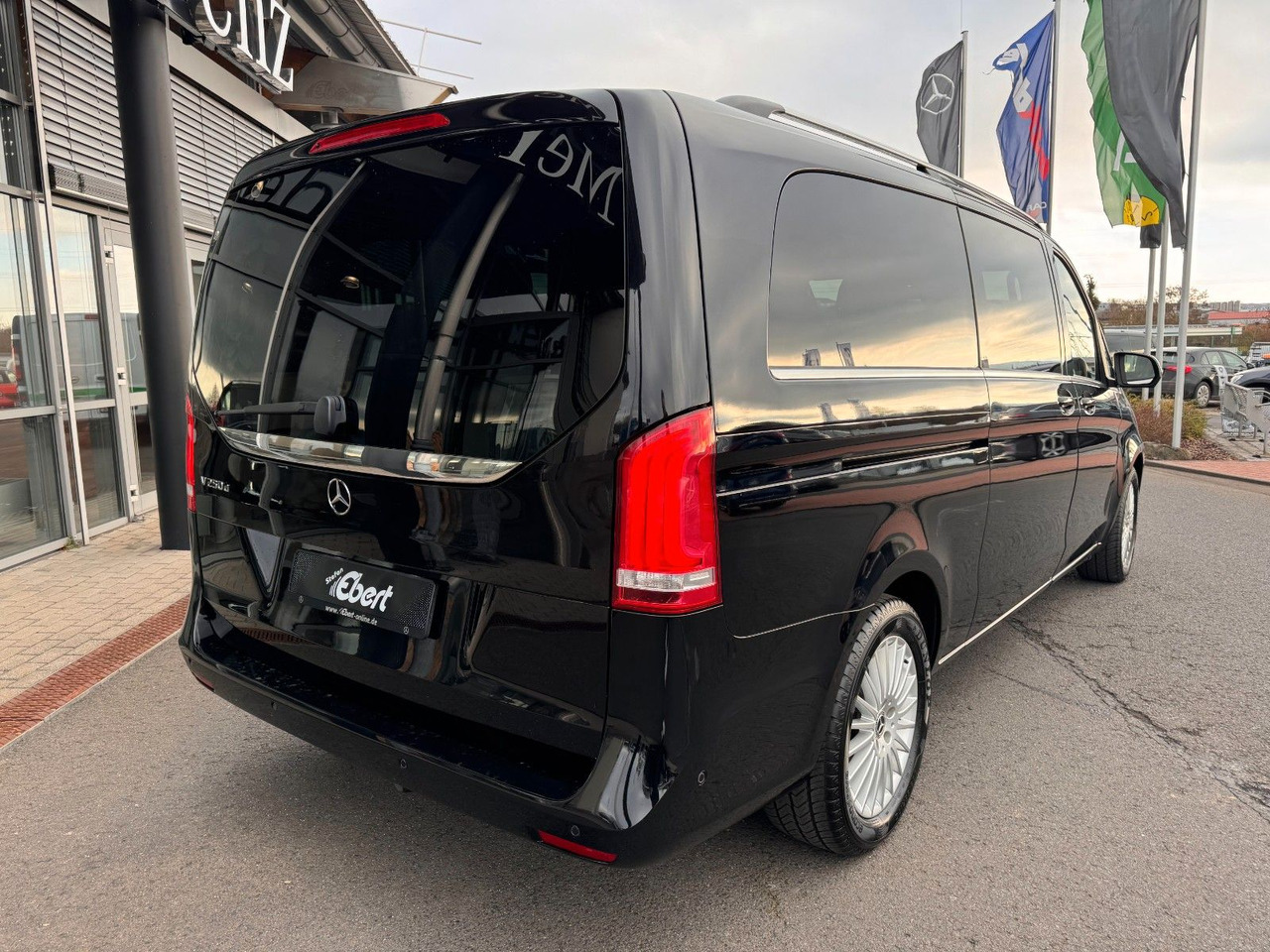 Mercedes-Benz V 250 d AVA Extralang AHK2,5to Kamera LED - Комби: снимка 4 Mercedes-Benz V 250 d AVA Extralang AHK2,5to Kamera LED - Комби: снимка 4