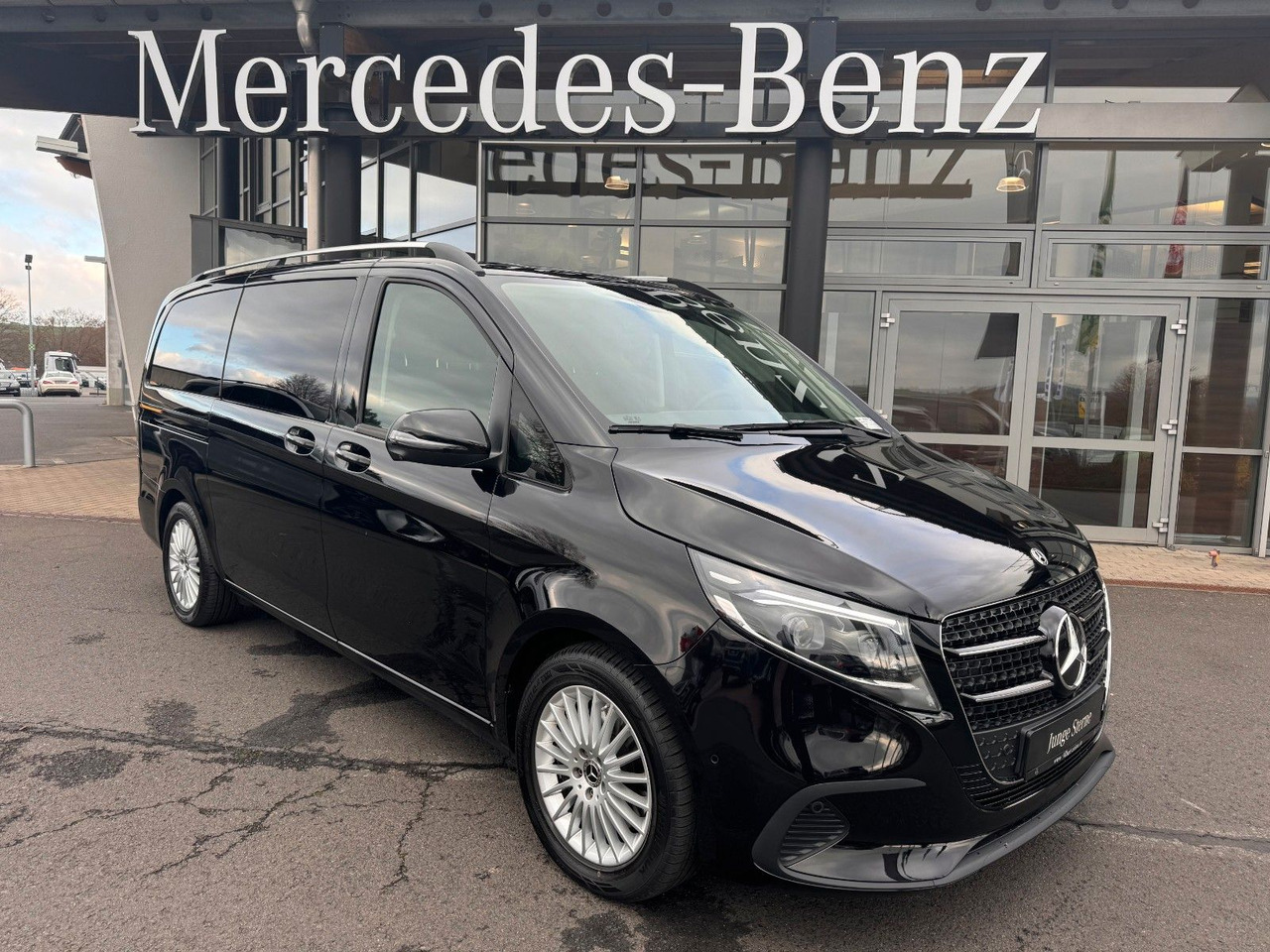 Mercedes-Benz V 250 d STYLE el.Tür AHK2,5 DISTRONIC 360Kamera - Комби: снимка 1 Mercedes-Benz V 250 d STYLE el.Tür AHK2,5 DISTRONIC 360Kamera - Комби: снимка 1