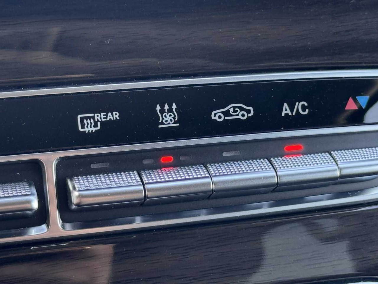 Лизинг на  Mercedes-Benz V 300 d AVA Extralang AIRMATIC Standheiz 360Kam Mercedes-Benz V 300 d AVA Extralang AIRMATIC Standheiz 360Kam: снимка 13