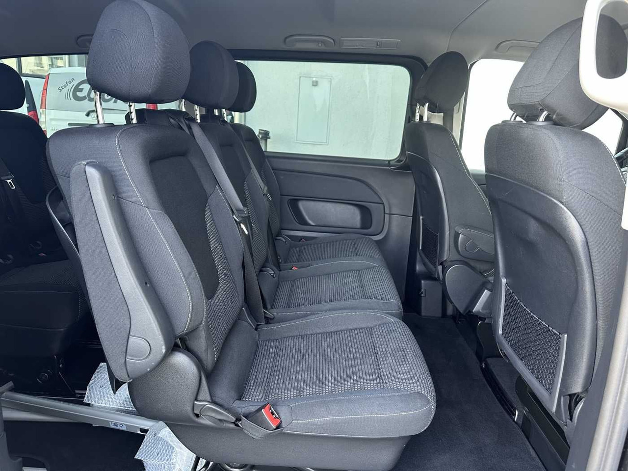 Пътнически бус Mercedes-Benz V 300 d EDITION 4MATIC DISTRONIC AHK LED Kamera: снимка 10 Пътнически бус Mercedes-Benz V 300 d EDITION 4MATIC DISTRONIC AHK LED Kamera: снимка 10