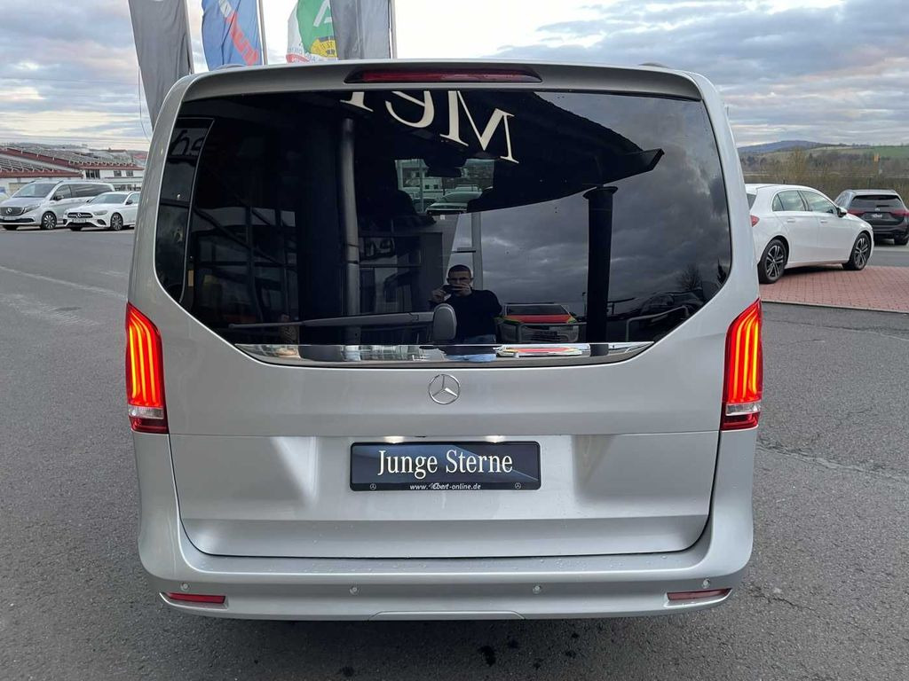 Mercedes-Benz V 300 d EXCLUSIVE ED AMG Panorama AHK2,5 DISTRON Mercedes-Benz V 300 d EXCLUSIVE ED AMG Panorama AHK2,5 DISTRON - Микробус, Пътнически бус: снимка 4 Mercedes-Benz V 300 d EXCLUSIVE ED AMG Panorama AHK2,5 DISTRON Mercedes-Benz V 300 d EXCLUSIVE ED AMG Panorama AHK2,5 DISTRON - Микробус, Пътнически бус: снимка 4