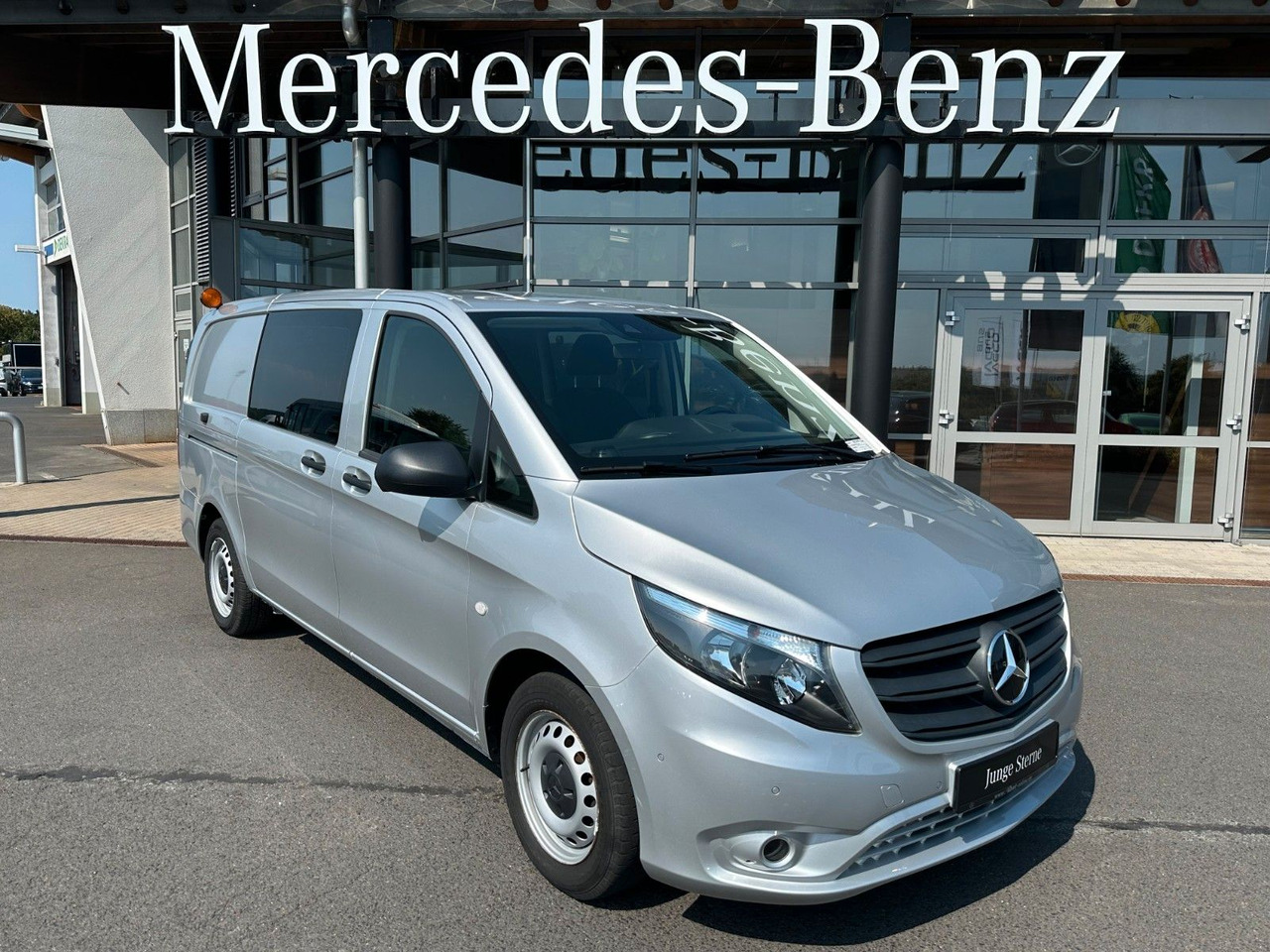 Mercedes-Benz Vito 114 CDI Mixto Regal AHK Klima PARKTRONIC - Пътнически бус: снимка 1 Mercedes-Benz Vito 114 CDI Mixto Regal AHK Klima PARKTRONIC - Пътнически бус: снимка 1