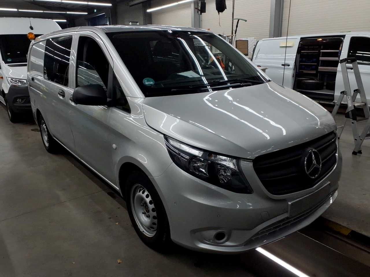 Mercedes-Benz Vito 114 CDI Mixto Regal AHK Klima PARKTRONIC - Малък ван: снимка 2 Mercedes-Benz Vito 114 CDI Mixto Regal AHK Klima PARKTRONIC - Малък ван: снимка 2
