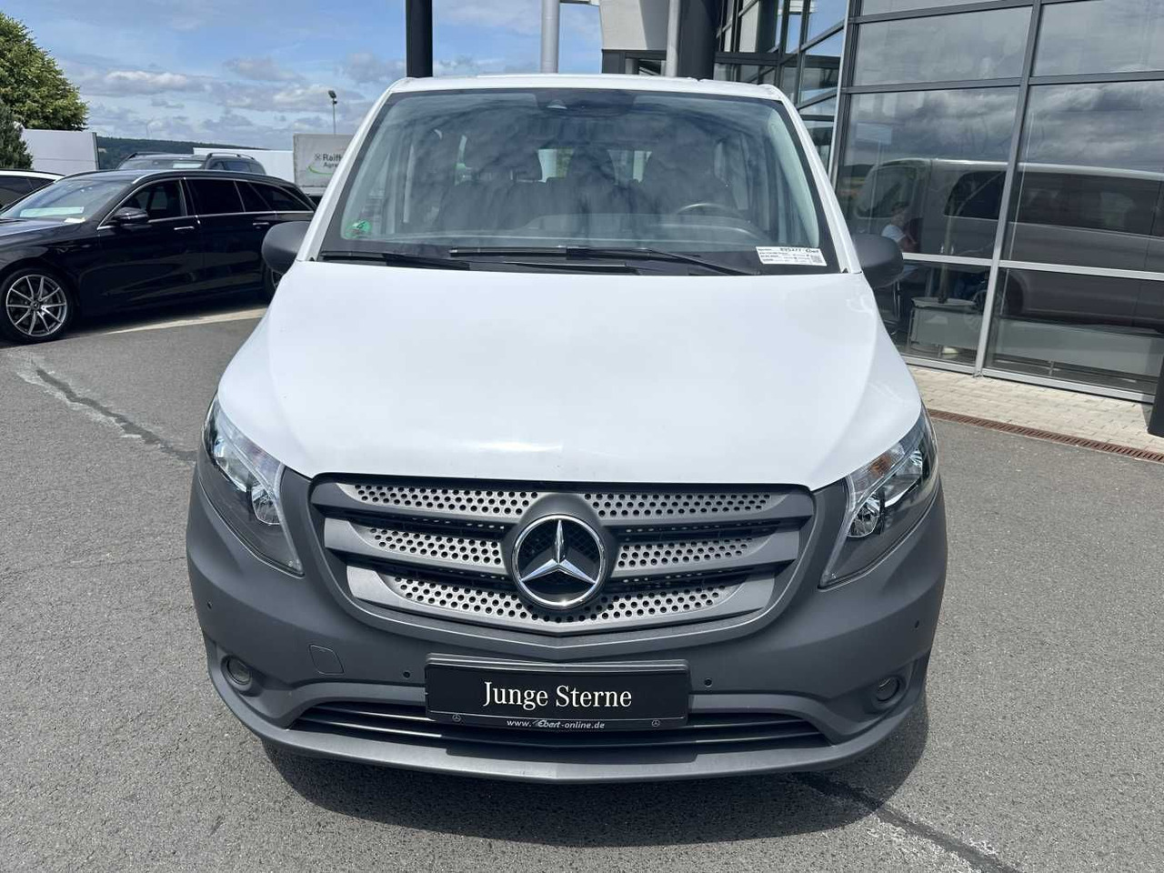 Mercedes-Benz Vito 114 CDI Tourer 9G Klima Audio40 Extralang - Пътнически бус: снимка 2 Mercedes-Benz Vito 114 CDI Tourer 9G Klima Audio40 Extralang - Пътнически бус: снимка 2