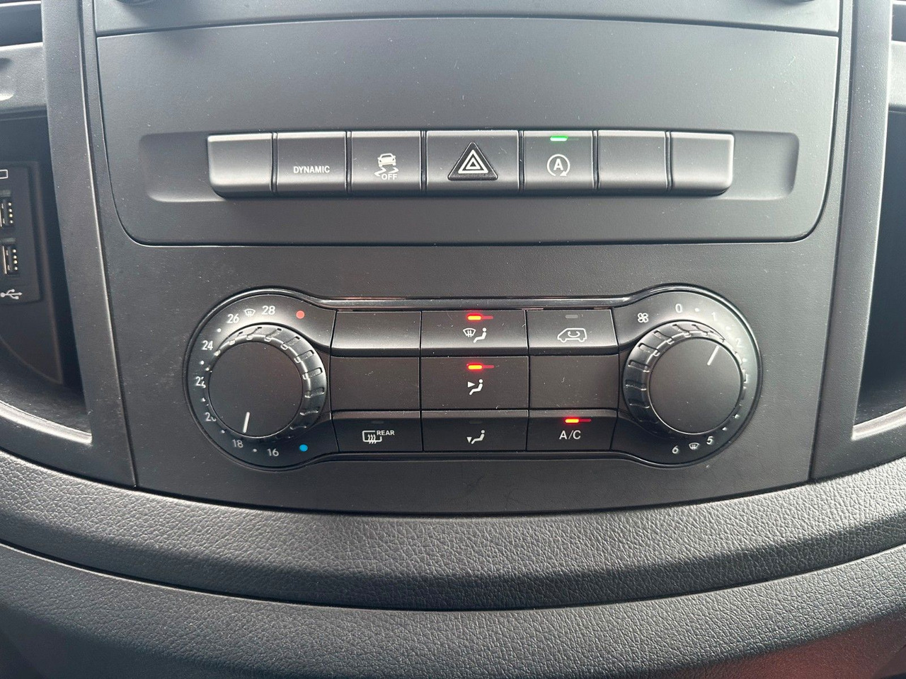 Пътнически бус Mercedes-Benz Vito 119 CDI Tourer 3200 Klima AHK Tempomat: снимка 12 Пътнически бус Mercedes-Benz Vito 119 CDI Tourer 3200 Klima AHK Tempomat: снимка 12