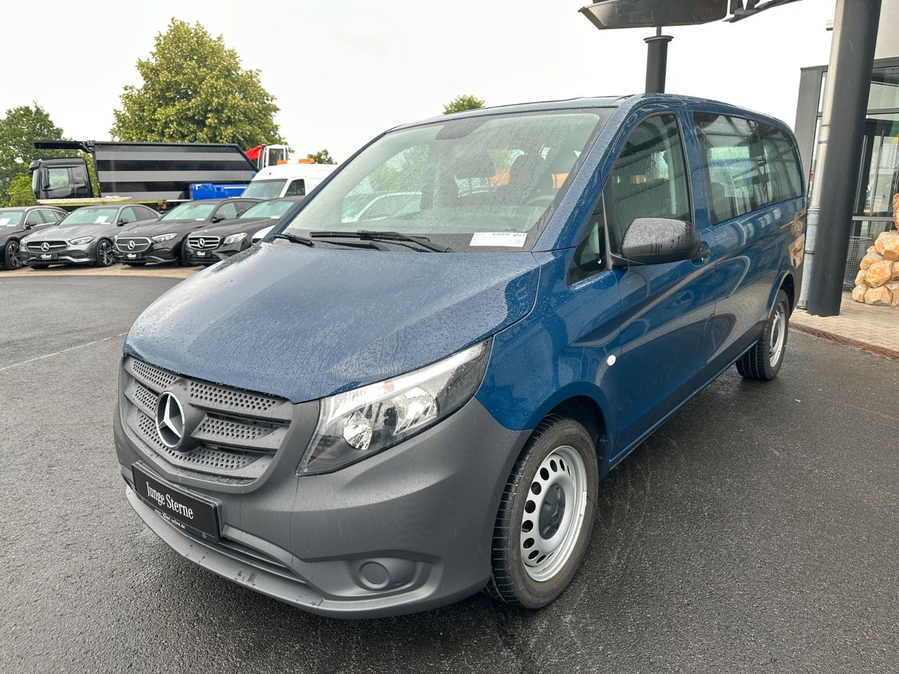 Mercedes-Benz Vito 119 CDI Tourer 3200 Klima AHK Tempomat - Пътнически бус: снимка 3 Mercedes-Benz Vito 119 CDI Tourer 3200 Klima AHK Tempomat - Пътнически бус: снимка 3