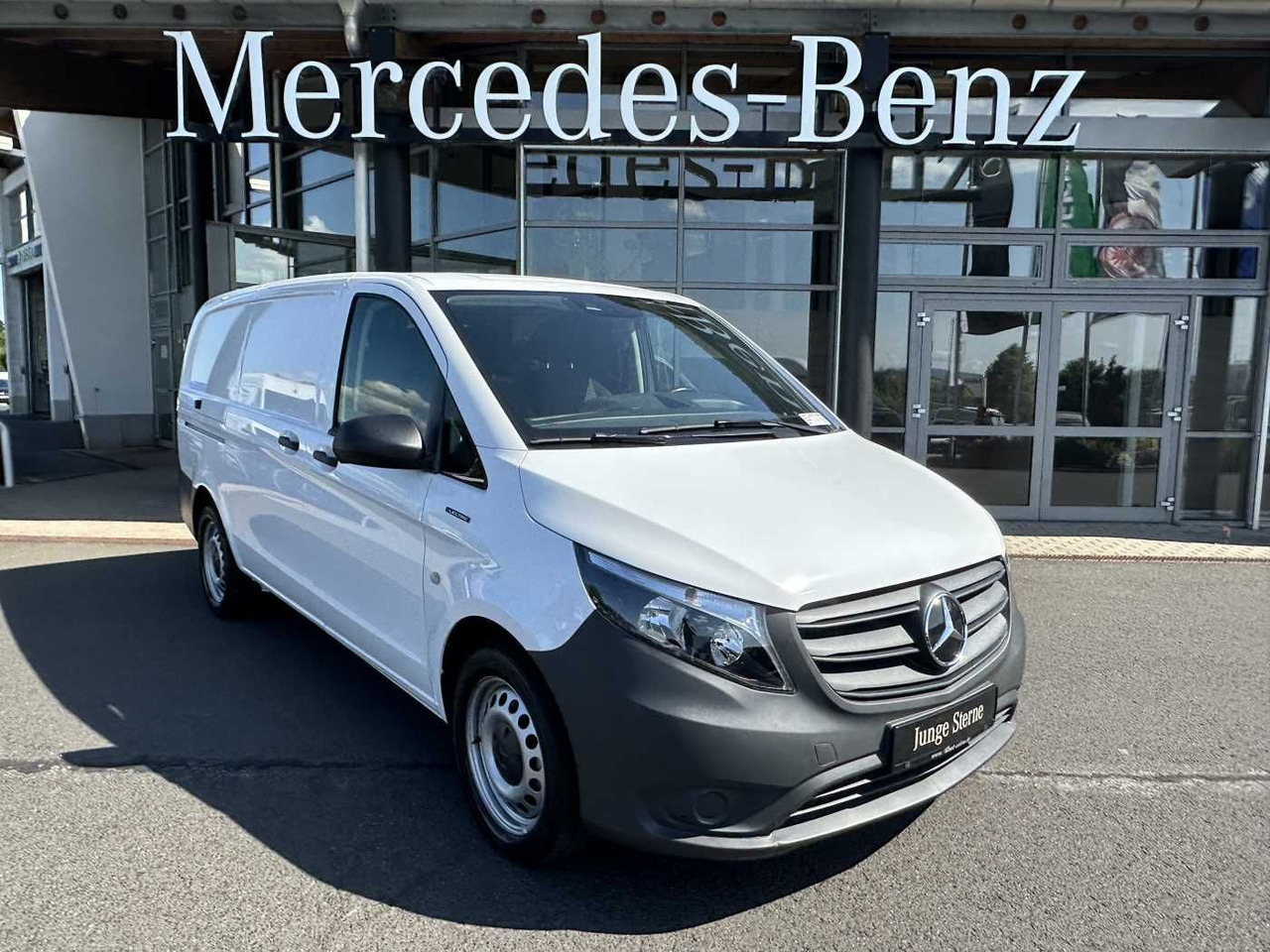 Mercedes-Benz eVito 112 Klima Kamera Navi SHZ Tempomat - Малък ван, Електрически бус: снимка 1 Mercedes-Benz eVito 112 Klima Kamera Navi SHZ Tempomat - Малък ван, Електрически бус: снимка 1