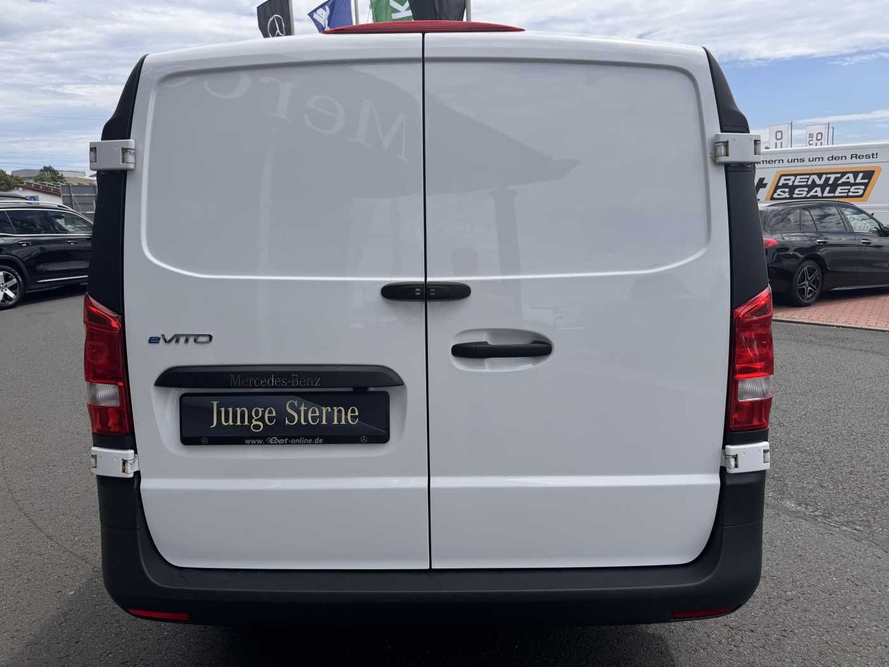 Mercedes-Benz eVito 112 Klima Kamera Navi SHZ Tempomat - Малък ван, Електрически бус: снимка 5 Mercedes-Benz eVito 112 Klima Kamera Navi SHZ Tempomat - Малък ван, Електрически бус: снимка 5