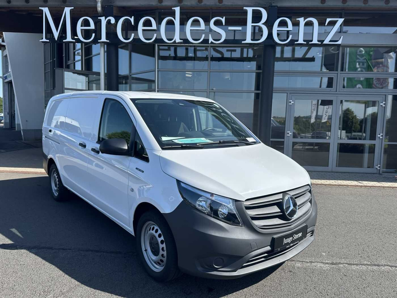 Mercedes-Benz eVito 112 Klima Kamera Navi SHZ Tempomat - Малък ван, Електрически бус: снимка 1 Mercedes-Benz eVito 112 Klima Kamera Navi SHZ Tempomat - Малък ван, Електрически бус: снимка 1