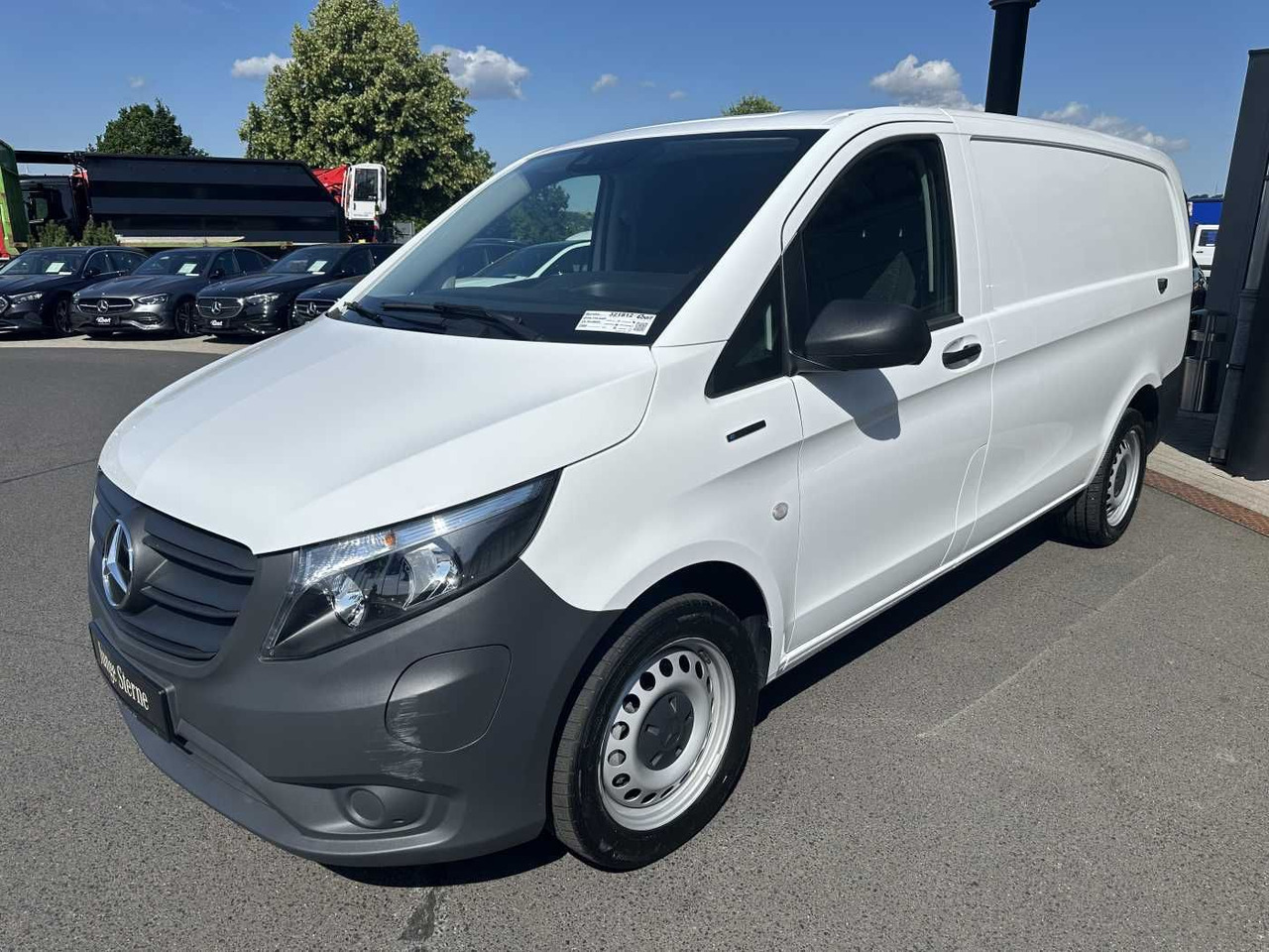 Mercedes-Benz eVito 112 Klima Kamera Navi SHZ Tempomat - Малък ван, Електрически бус: снимка 3 Mercedes-Benz eVito 112 Klima Kamera Navi SHZ Tempomat - Малък ван, Електрически бус: снимка 3