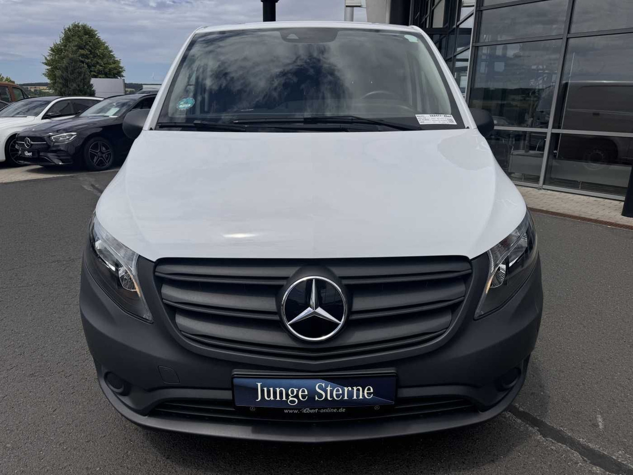 Mercedes-Benz eVito 112 Klima Kamera Navi SHZ Tempomat - Малък ван, Електрически бус: снимка 2 Mercedes-Benz eVito 112 Klima Kamera Navi SHZ Tempomat - Малък ван, Електрически бус: снимка 2