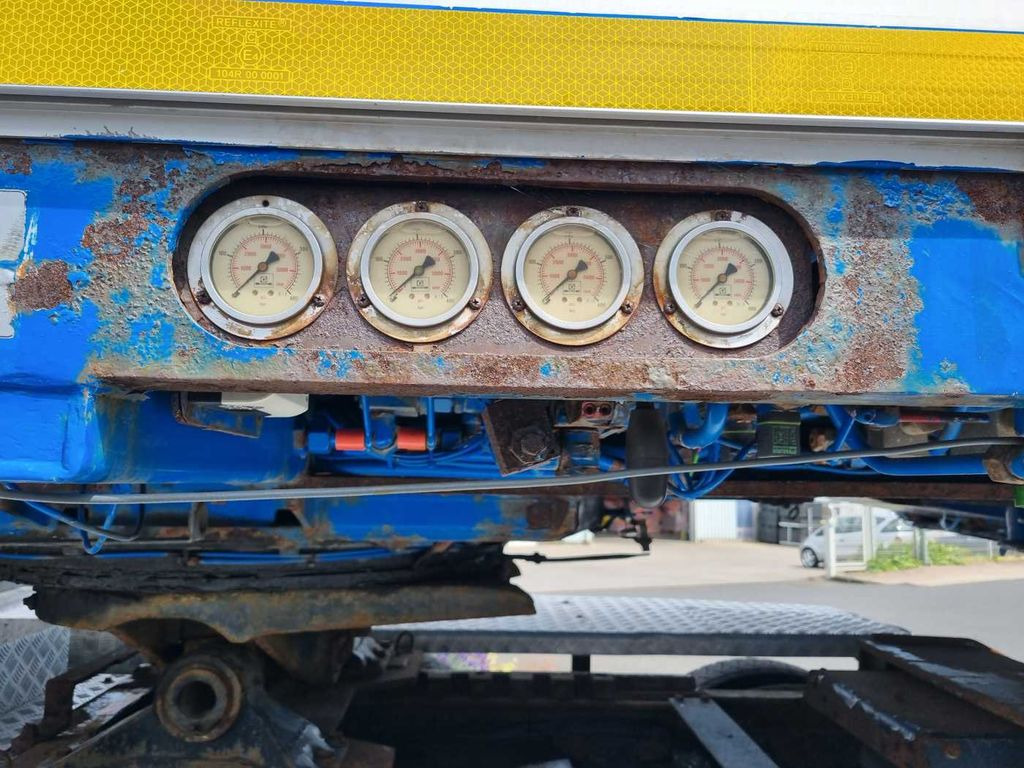 Полуремарке Goldhofer STZ-H6-57/80A Teleskop-Tieflader Waggontransport Goldhofer STZ-H6-57/80A Teleskop-Tieflader Waggontransport: снимка 9 Полуремарке Goldhofer STZ-H6-57/80A Teleskop-Tieflader Waggontransport Goldhofer STZ-H6-57/80A Teleskop-Tieflader Waggontransport: снимка 9