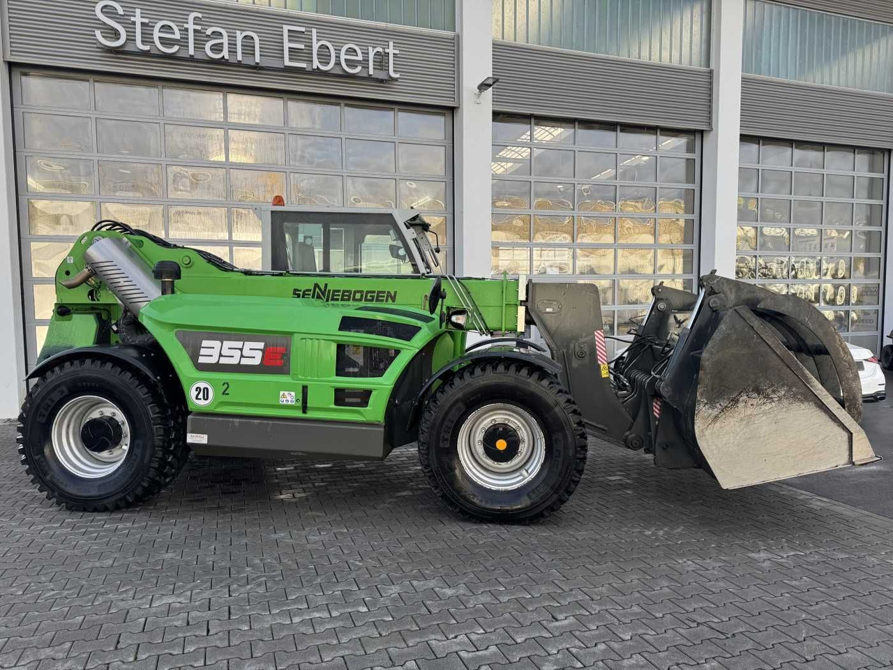 Sennebogen 355 E / Greifschaufel / nur 2.260h! - Телескопичен товарач: снимка 2 Sennebogen 355 E / Greifschaufel / nur 2.260h! - Телескопичен товарач: снимка 2