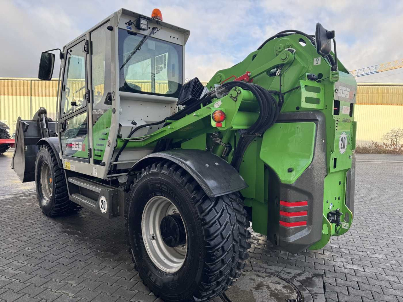 Sennebogen 355 E / Greifschaufel / nur 2.260h! - Колесен товарач: снимка 5 Sennebogen 355 E / Greifschaufel / nur 2.260h! - Колесен товарач: снимка 5