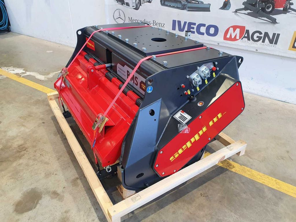 Seppi M. BMS 125 / 13-30t /Forstmulcher/lagernd! - Горски мулчер: снимка 3 Seppi M. BMS 125 / 13-30t /Forstmulcher/lagernd! - Горски мулчер: снимка 3