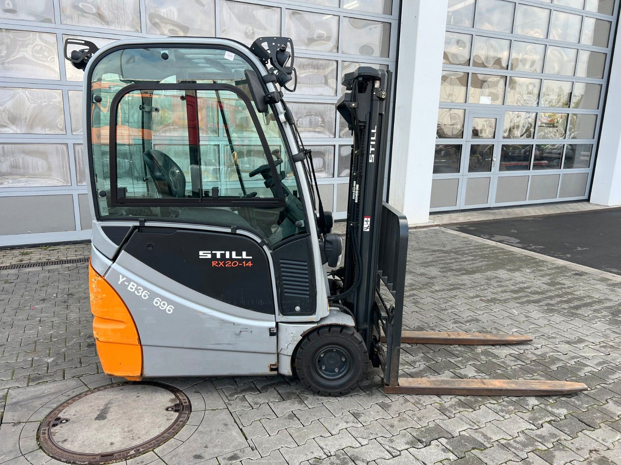 Still RX 20-14 / Triplex: 4,3m / nur 1.187h! / SS - Електрокар: снимка 3 Still RX 20-14 / Triplex: 4,3m / nur 1.187h! / SS - Електрокар: снимка 3