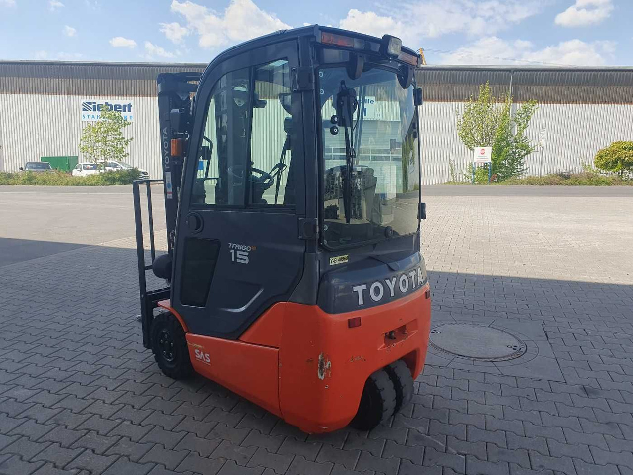 Toyota 8FBET15 / Triplex: 4.30m / nur 3.412h! / 2022 - Електрокар: снимка 5 Toyota 8FBET15 / Triplex: 4.30m / nur 3.412h! / 2022 - Електрокар: снимка 5