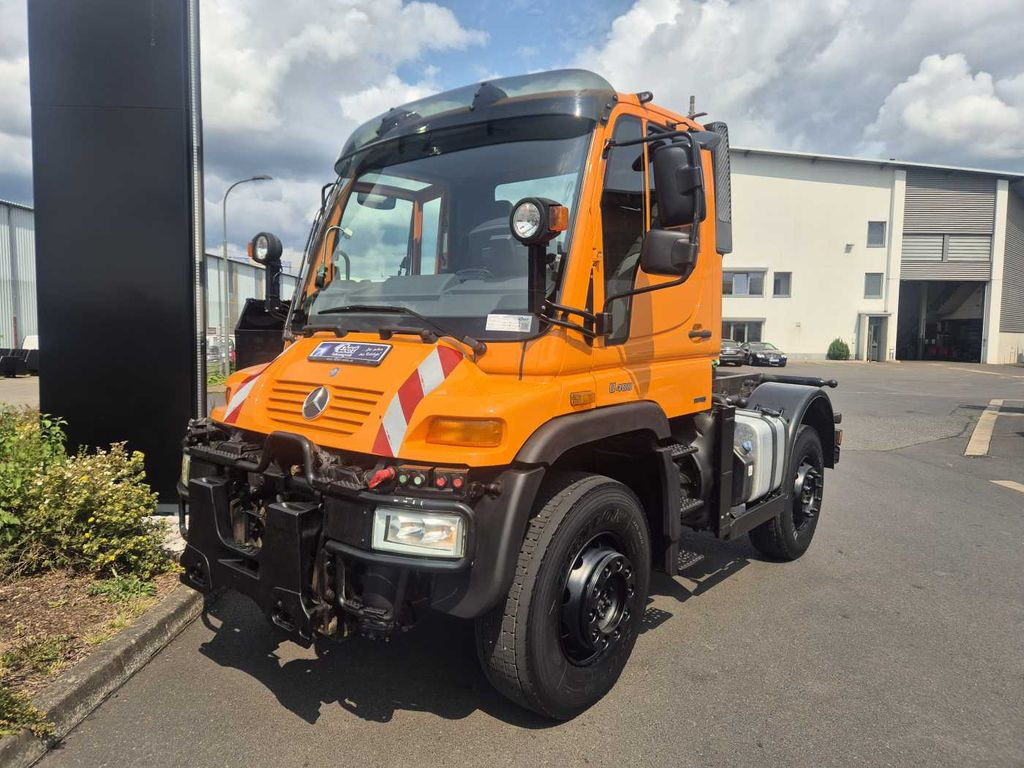 Unimog U 400 4x4 Fahrgestell Vario Pilot Zapfwelle LOF - Шаси кабина: снимка 2 Unimog U 400 4x4 Fahrgestell Vario Pilot Zapfwelle LOF - Шаси кабина: снимка 2