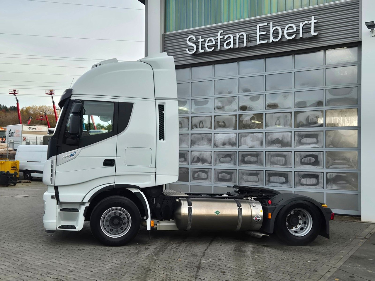 Iveco Stralis 460NP LNG Standklima Xenon 3 Stück - Влекач: снимка 5 Iveco Stralis 460NP LNG Standklima Xenon 3 Stück - Влекач: снимка 5