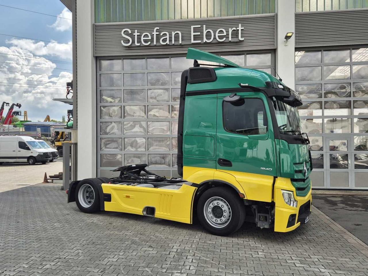 Mercedes-Benz Actros 1840 LSnRL Retarder Hubsattelplatte Xenon - Влекач: снимка 4 Mercedes-Benz Actros 1840 LSnRL Retarder Hubsattelplatte Xenon - Влекач: снимка 4