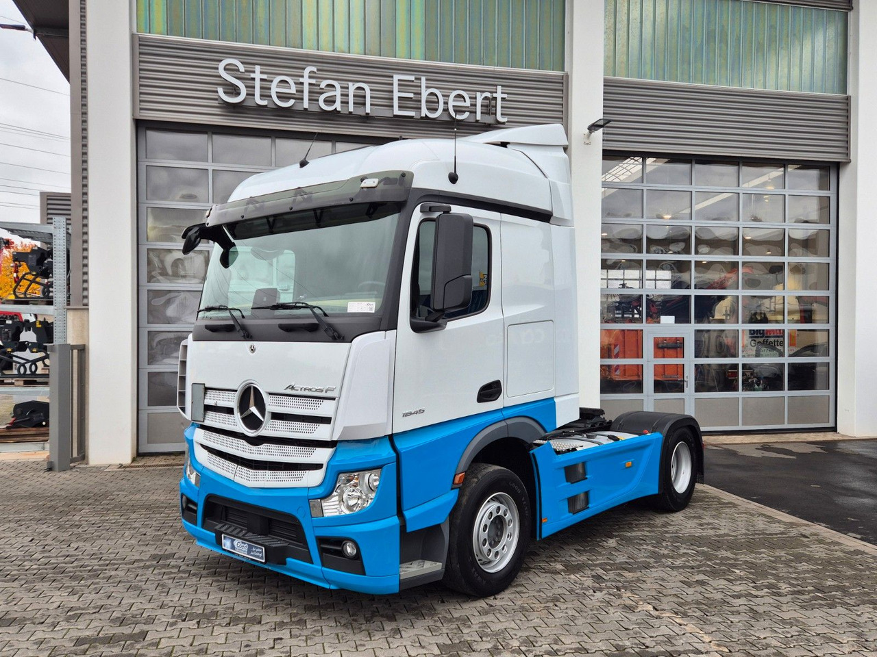 Mercedes-Benz Actros 1845 LS Öl-Retarder Navi PPC 2x Bett - Влекач: снимка 1 Mercedes-Benz Actros 1845 LS Öl-Retarder Navi PPC 2x Bett - Влекач: снимка 1
