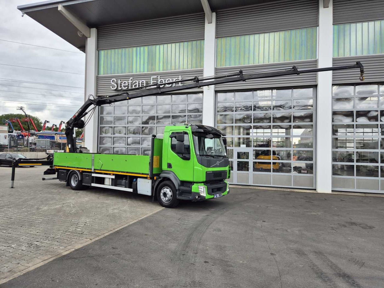 Volvo FL 42 R Kran Hiab XS 088 Funk bis 14 m! Kamera - Бордови камион, Камион с кран: снимка 1 Volvo FL 42 R Kran Hiab XS 088 Funk bis 14 m! Kamera - Бордови камион, Камион с кран: снимка 1
