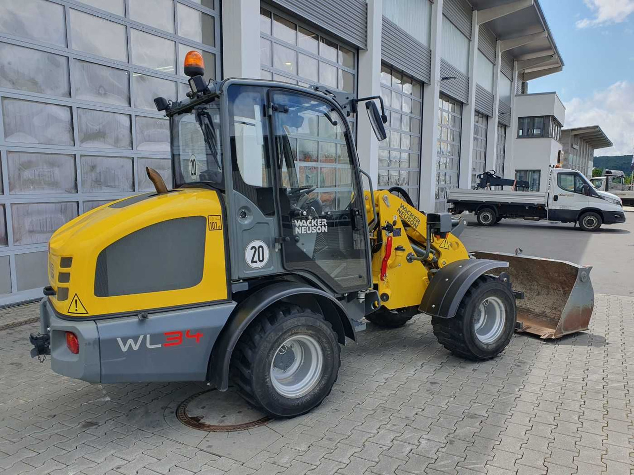 Wacker WL34 (RL40) / Schaufel + Gabel / nur 743h / 62PS - Колесен товарач: снимка 4 Wacker WL34 (RL40) / Schaufel + Gabel / nur 743h / 62PS - Колесен товарач: снимка 4