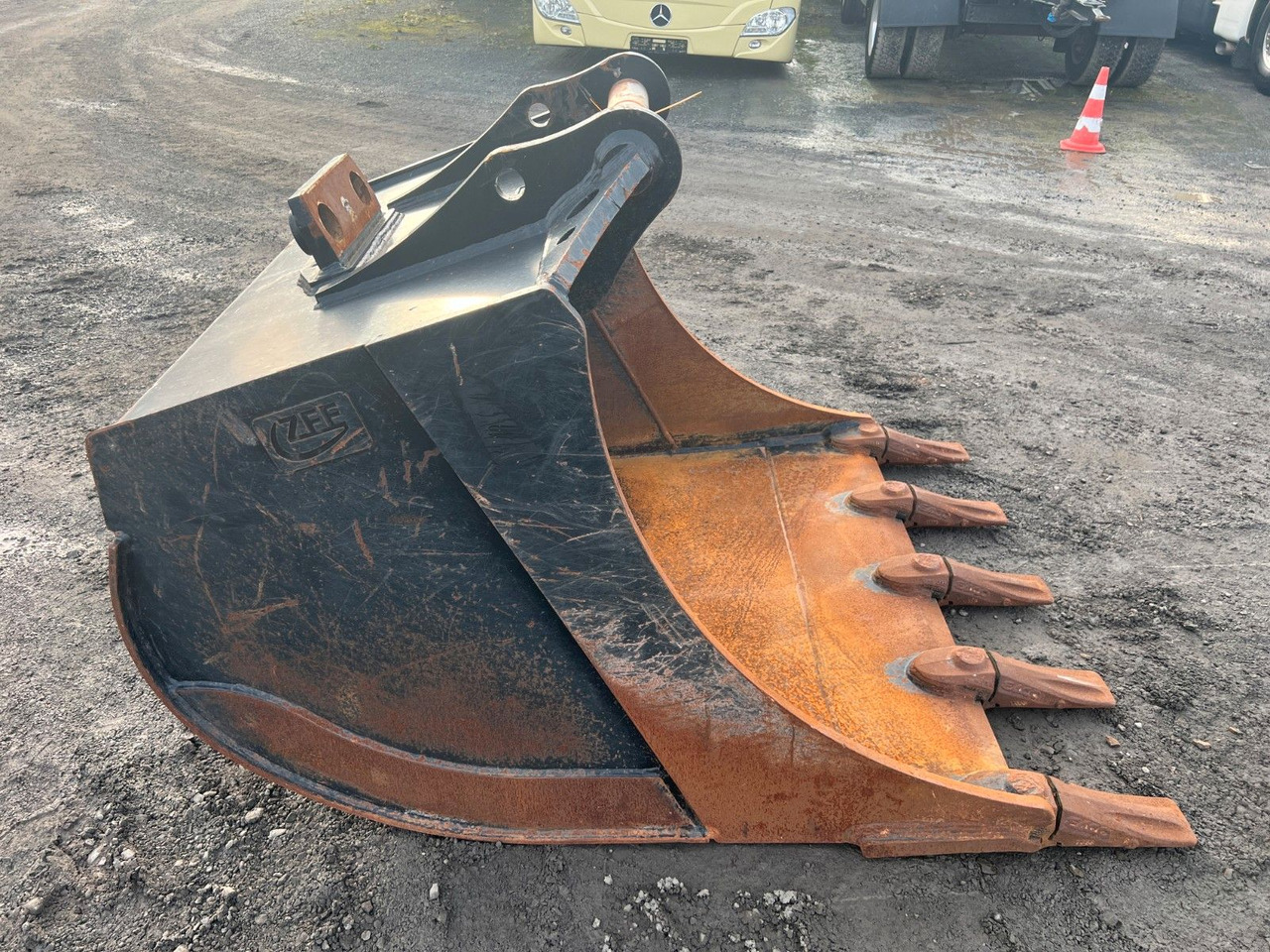 ZFE Tieflöffel / Löffel / MS21 / 1.400 mm / 2022 - Кофа за багер: снимка 3 ZFE Tieflöffel / Löffel / MS21 / 1.400 mm / 2022 - Кофа за багер: снимка 3