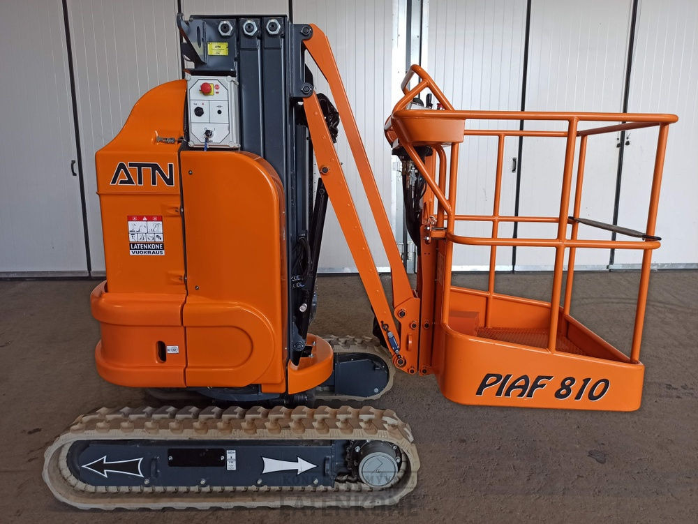 ATN PIAF 810 akkukuukulkija - Вертикална работна платформа: снимка 1 ATN PIAF 810 akkukuukulkija - Вертикална работна платформа: снимка 1