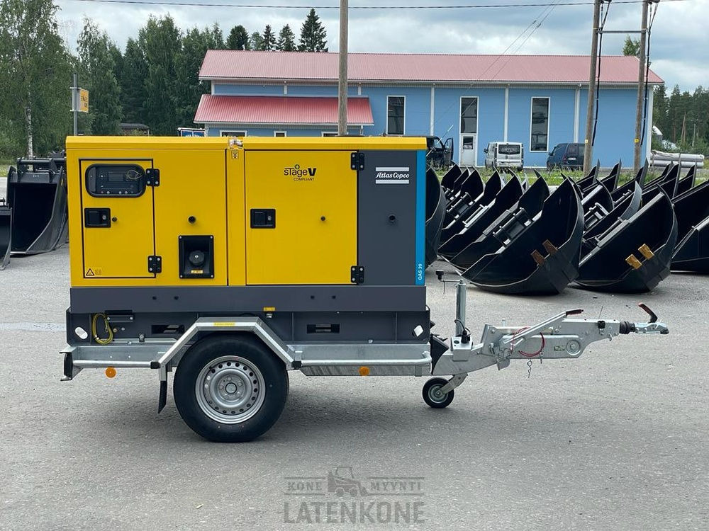 Atlas Copco QAS 30 50 Hz Generaattori StageV vetovarustuksella - Електрогенератор: снимка 2 Atlas Copco QAS 30 50 Hz Generaattori StageV vetovarustuksella - Електрогенератор: снимка 2