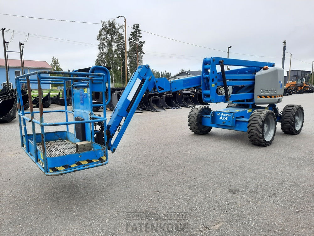Genie Z-51/30J RT 4x4 Kuukulkija - Артикулираща платформа: снимка 4 Genie Z-51/30J RT 4x4 Kuukulkija - Артикулираща платформа: снимка 4