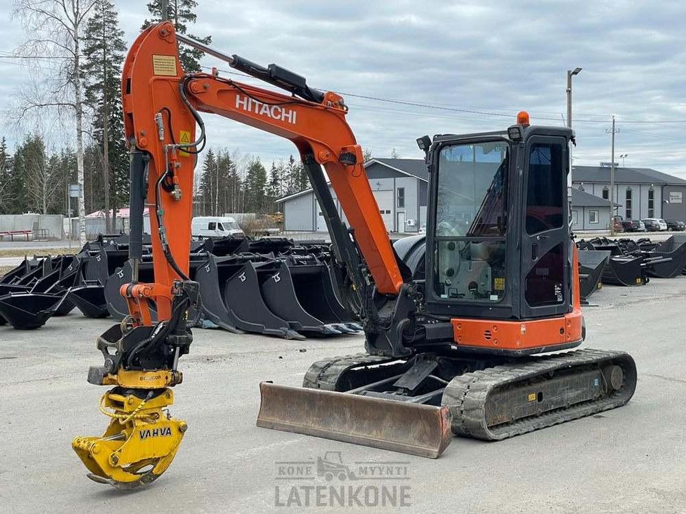 Hitachi ZX 48U-5A kaivinkone - Верижен багер: снимка 4 Hitachi ZX 48U-5A kaivinkone - Верижен багер: снимка 4
