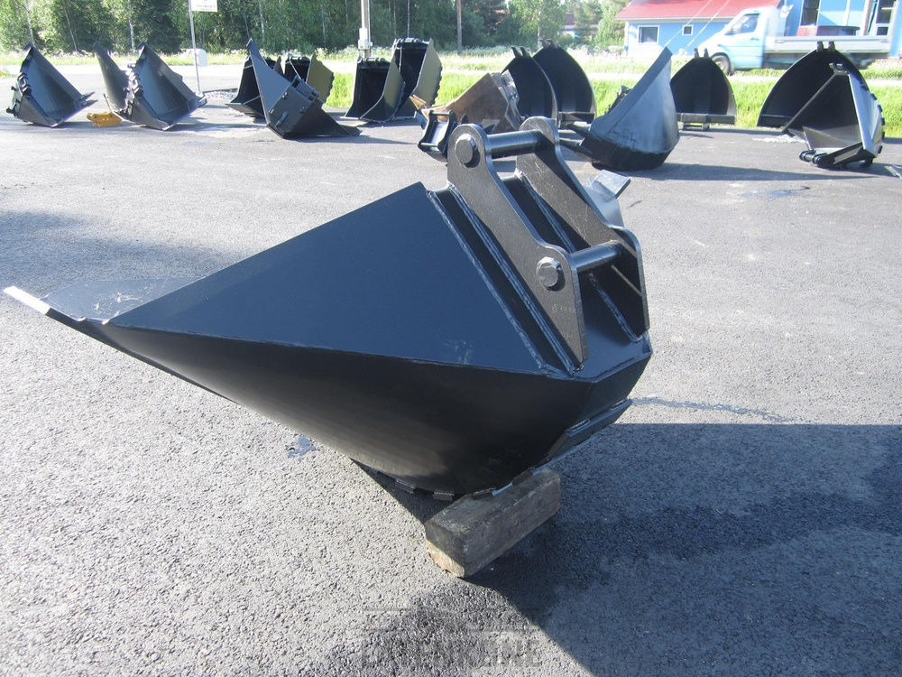 Laten Pelto-ojakauha 850L Miller 65 13-18ton - Кофа за Строителна техника: снимка 3 Laten Pelto-ojakauha 850L Miller 65 13-18ton - Кофа за Строителна техника: снимка 3