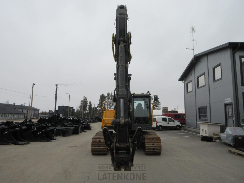 Volvo EC210CL kaivinkone - Верижен багер: снимка 3 Volvo EC210CL kaivinkone - Верижен багер: снимка 3