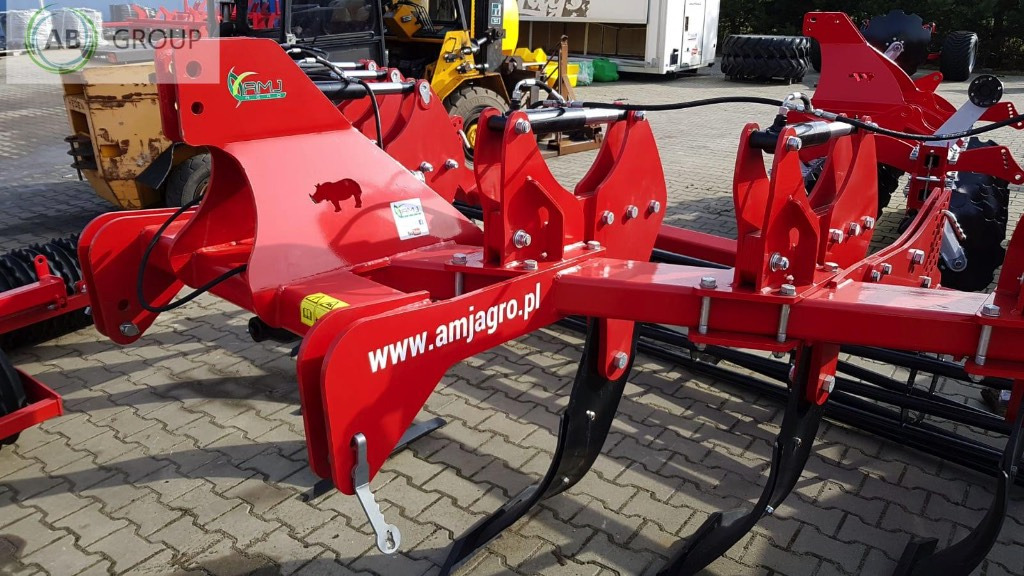 AMJ Agro subsoiler 3 m - Продълбочител: снимка 4 AMJ Agro subsoiler 3 m - Продълбочител: снимка 4