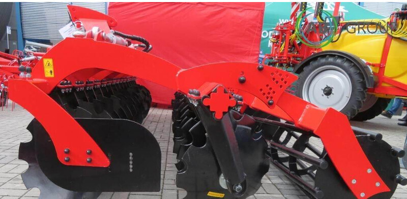 Awemak brona talerzowa składana hydraulicznie Ozyrys BTH4 - Дискова брана: снимка 2 Awemak brona talerzowa składana hydraulicznie Ozyrys BTH4 - Дискова брана: снимка 2