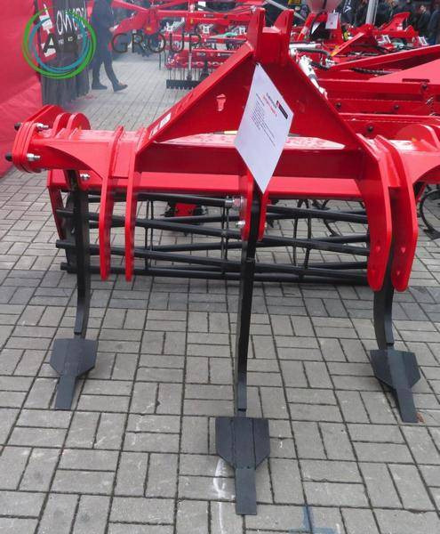 Awemak modular subsoiler Shorti (3 teeth) - Продълбочител: снимка 1 Awemak modular subsoiler Shorti (3 teeth) - Продълбочител: снимка 1