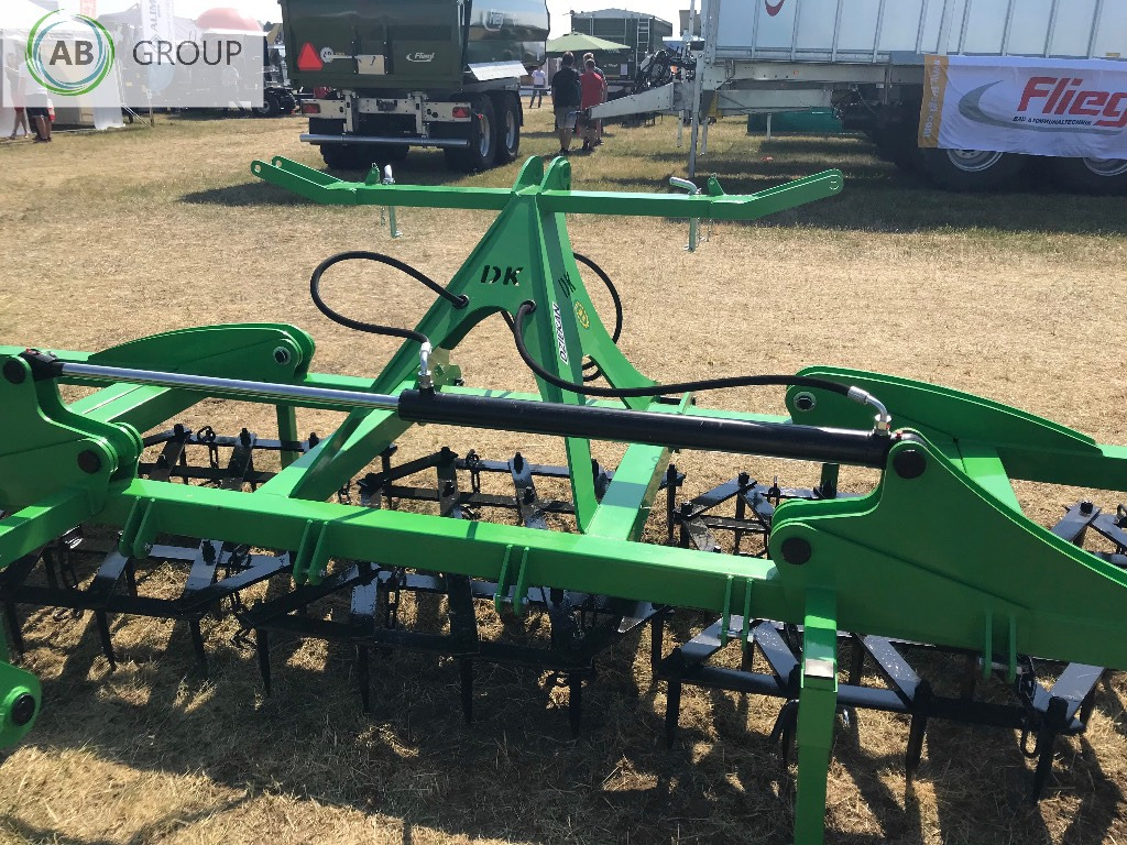 Dziekan hydraulic folding meadow harrow WUKA 5m 5C20H - Ливадна брана: снимка 5 Dziekan hydraulic folding meadow harrow WUKA 5m 5C20H - Ливадна брана: снимка 5