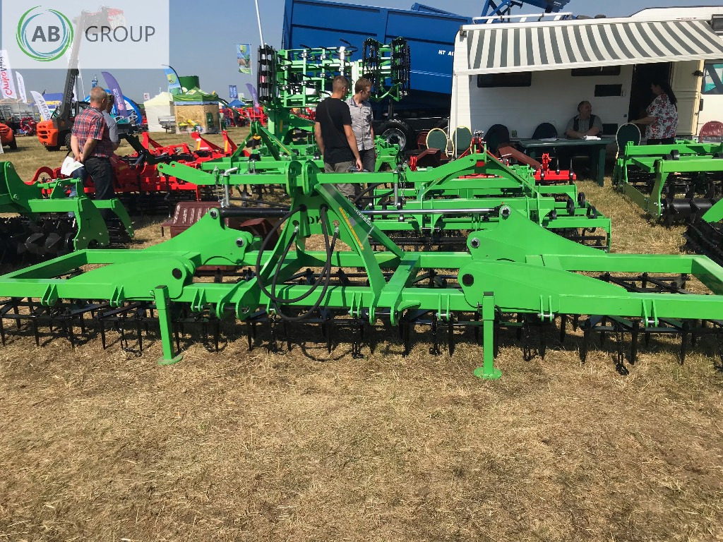Dziekan hydraulic folding meadow harrow WUKA 5m 5C20H - Ливадна брана: снимка 3 Dziekan hydraulic folding meadow harrow WUKA 5m 5C20H - Ливадна брана: снимка 3