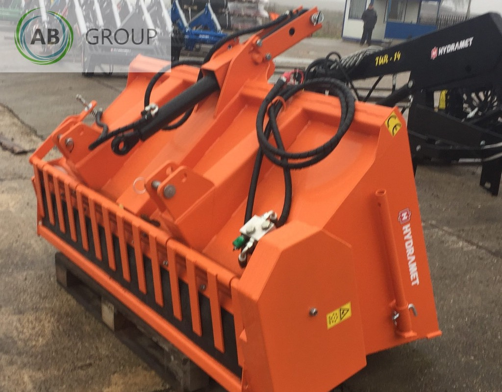 Hydramet tractor sand spreader T-018 - Машина за разпръскване на сол/ Пясък: снимка 4 Hydramet tractor sand spreader T-018 - Машина за разпръскване на сол/ Пясък: снимка 4