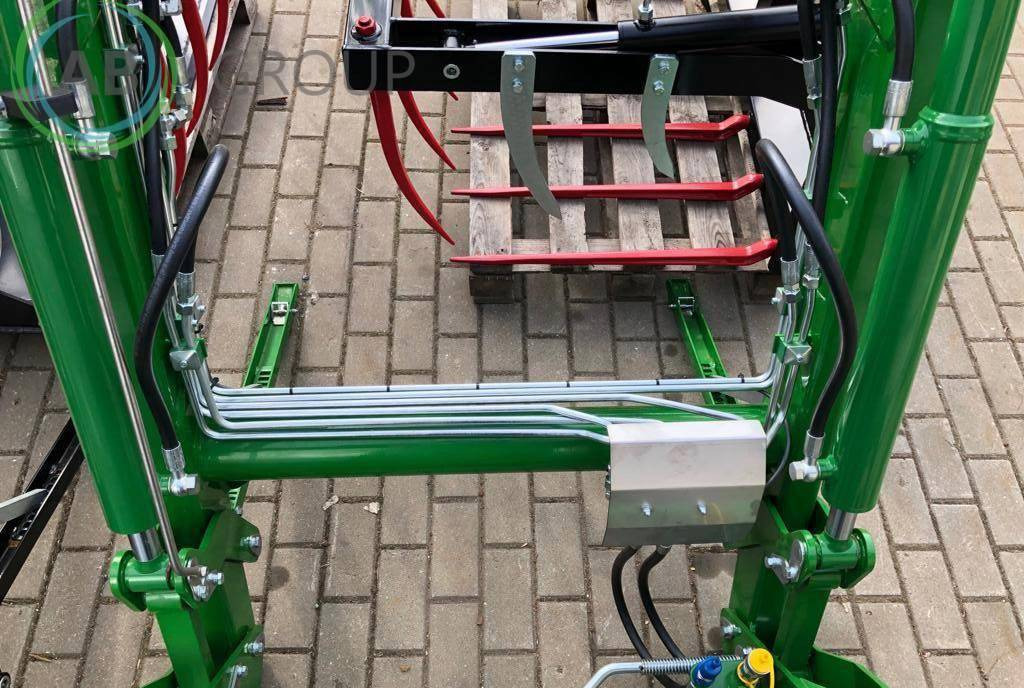 Hydrometal front loader AT-10 - Челен товарач за трактор: снимка 5 Hydrometal front loader AT-10 - Челен товарач за трактор: снимка 5